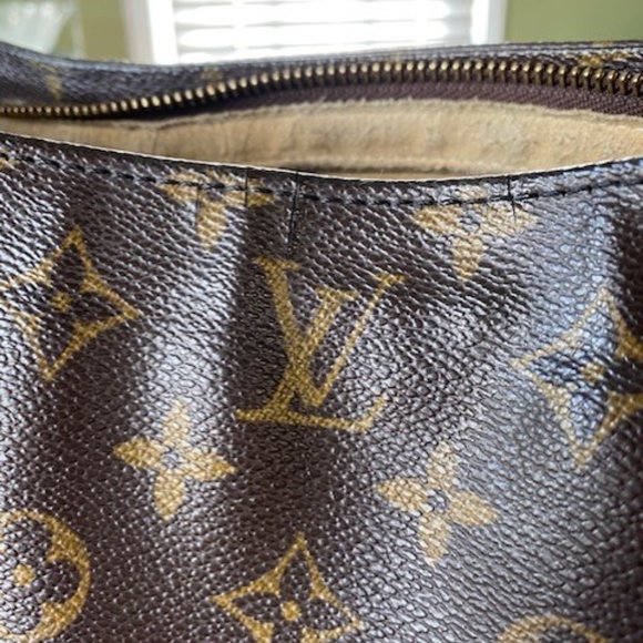 LOUIS VUITTON Monogram Looping GM - Picture 7 of 10